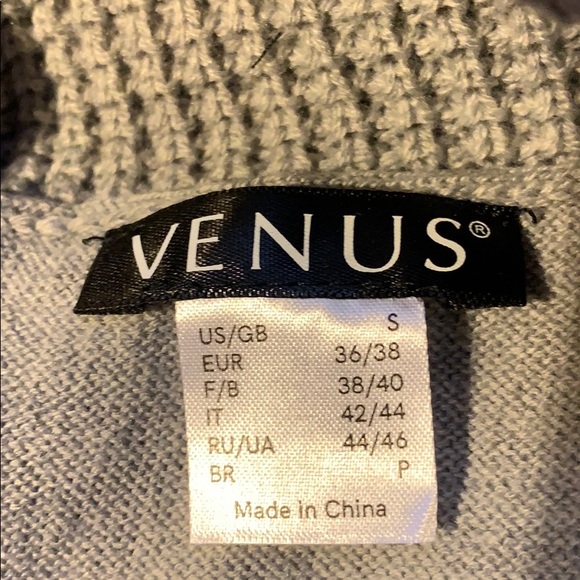 Sweater- Back Design - Picture 3 of 4